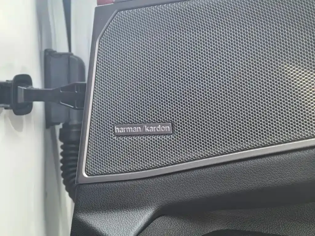 BMW 3 Series — фото 10