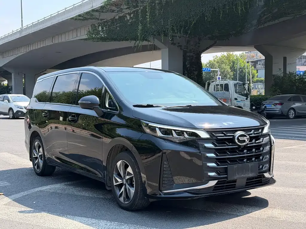 GAC Motor Trumpchi M6 — фото 10