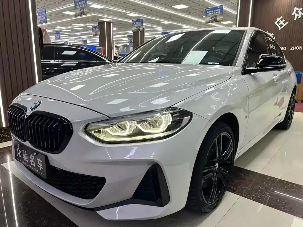 BMW 1 Series — фото 1
