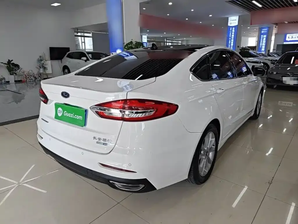 Ford Mondeo — фото 4