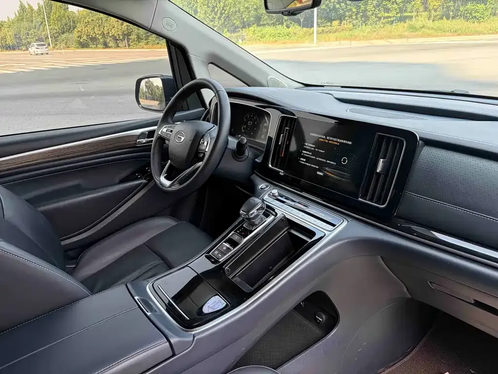 GAC Motor Trumpchi M8 — фото 7