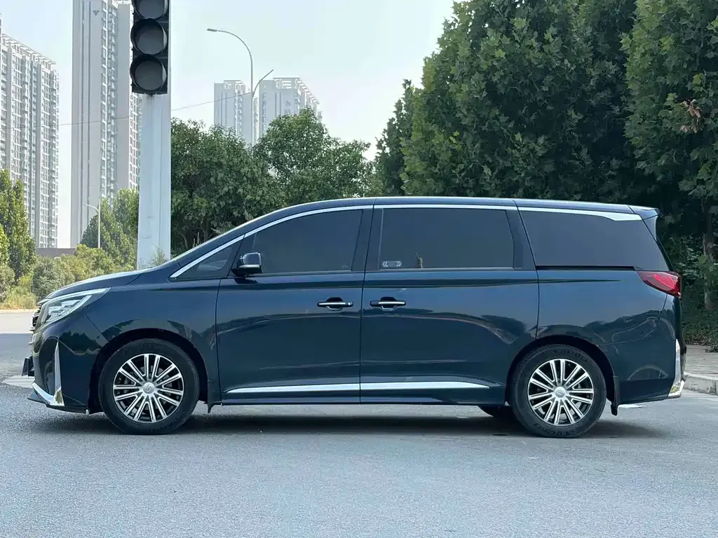 GAC Motor Trumpchi M8 — фото 10