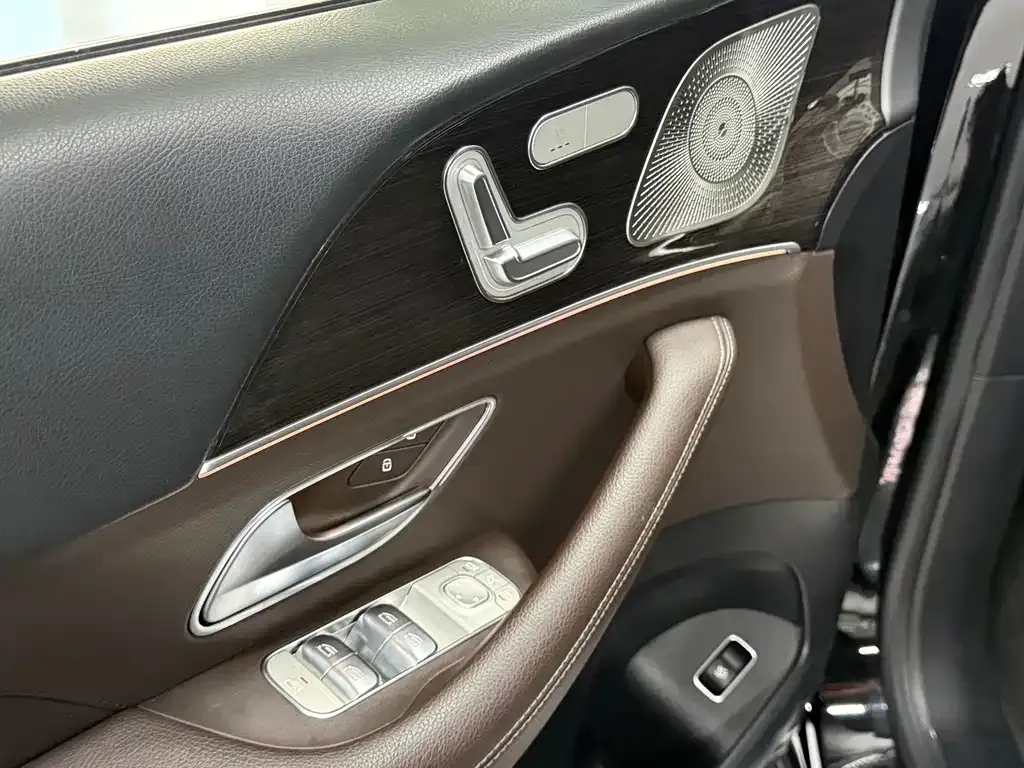 Mercedes-Benz GLE (Import) — фото 10