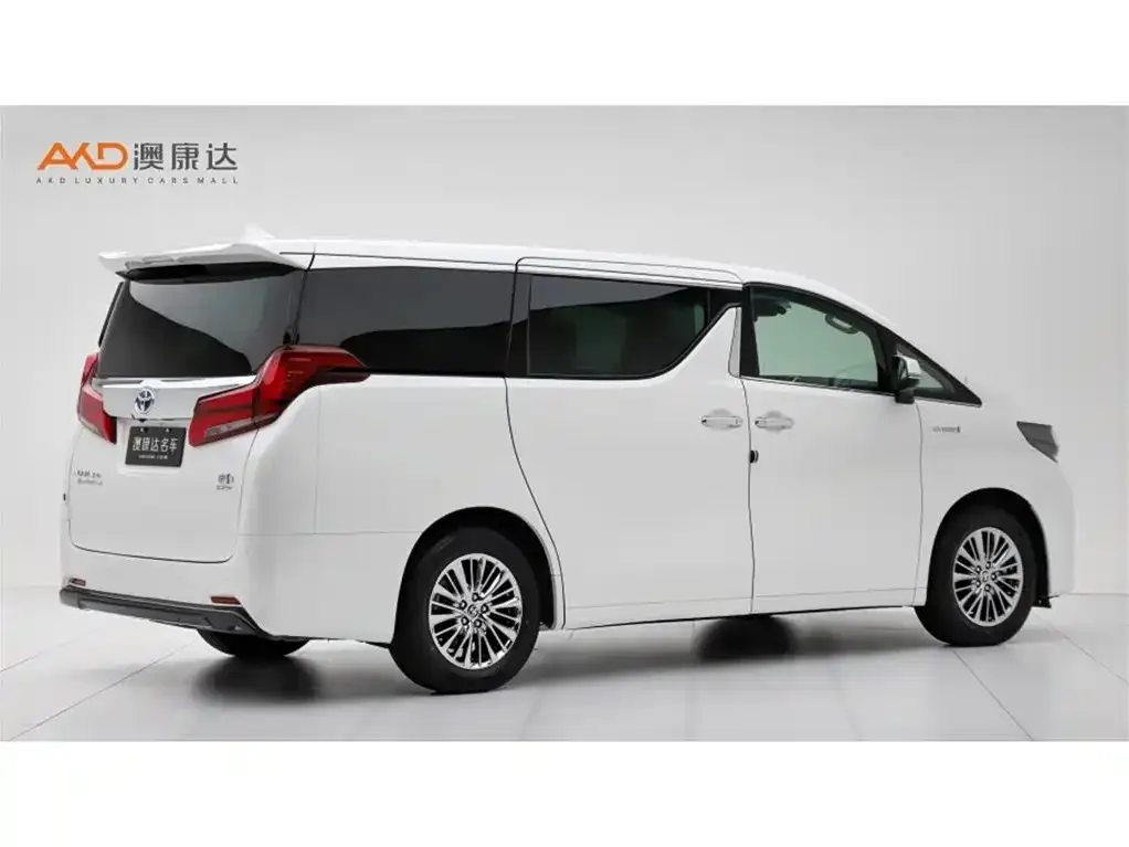 Toyota Alphard — фото 2
