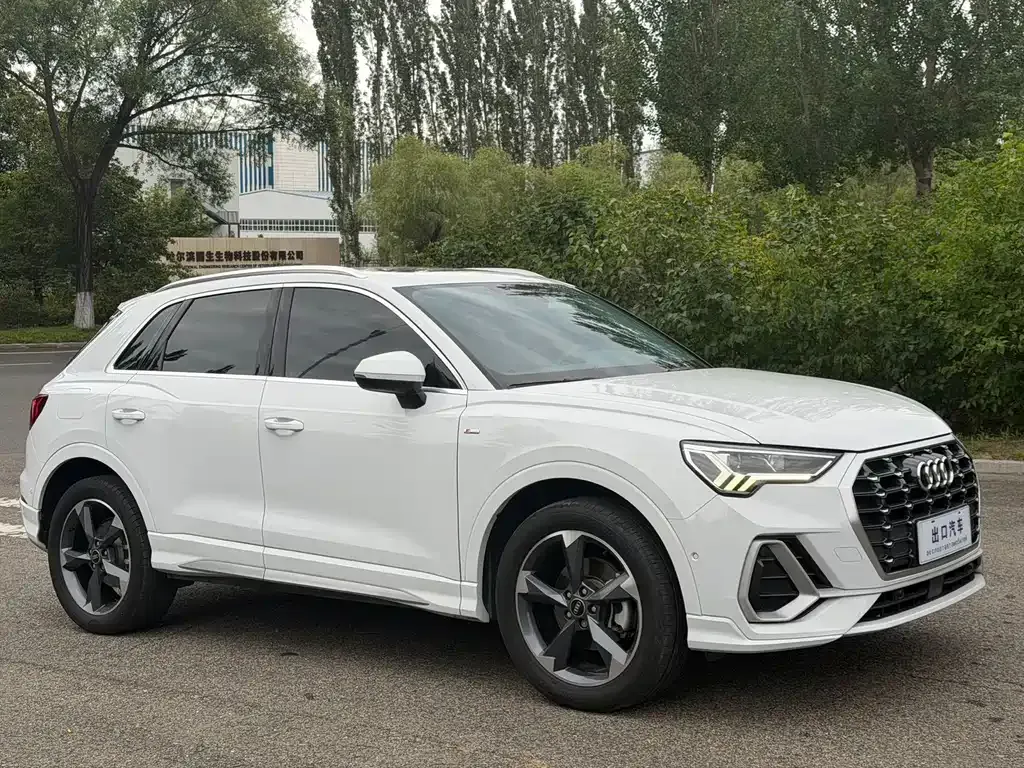 Audi Q3 — фото 2