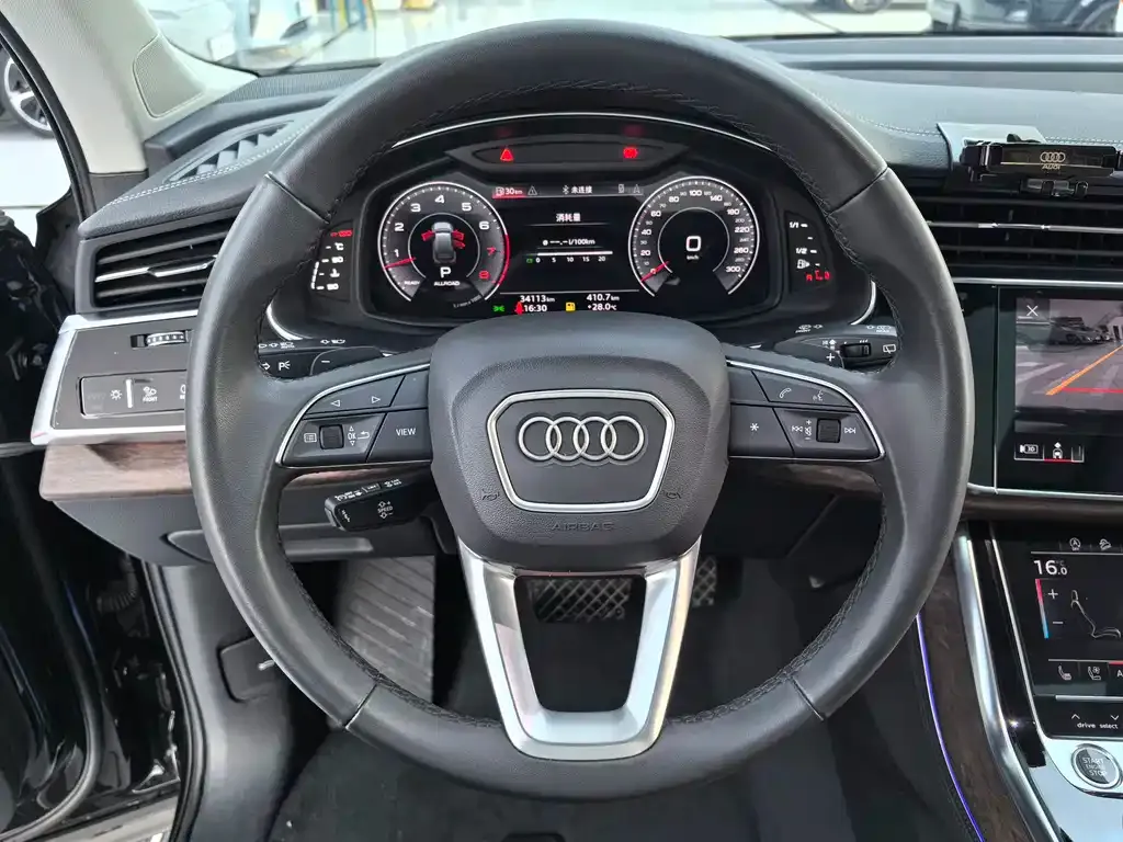 Audi Q7 — фото 4