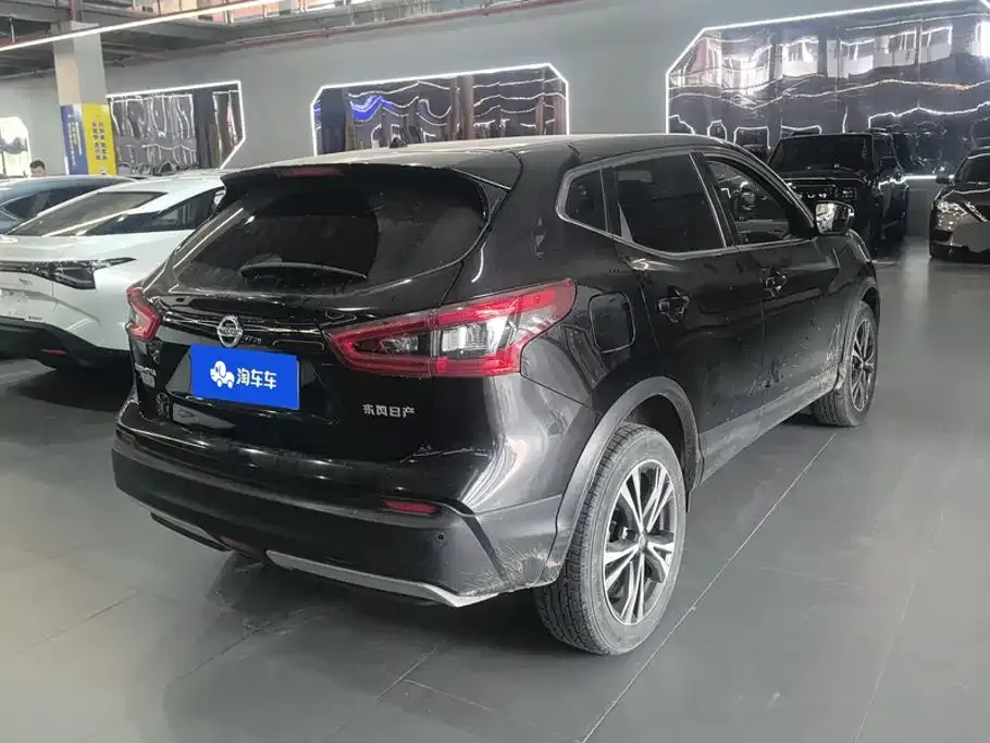 Nissan Qashqai — фото 5