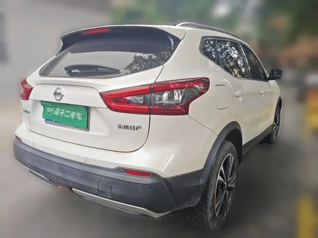 Nissan Qashqai — фото 9