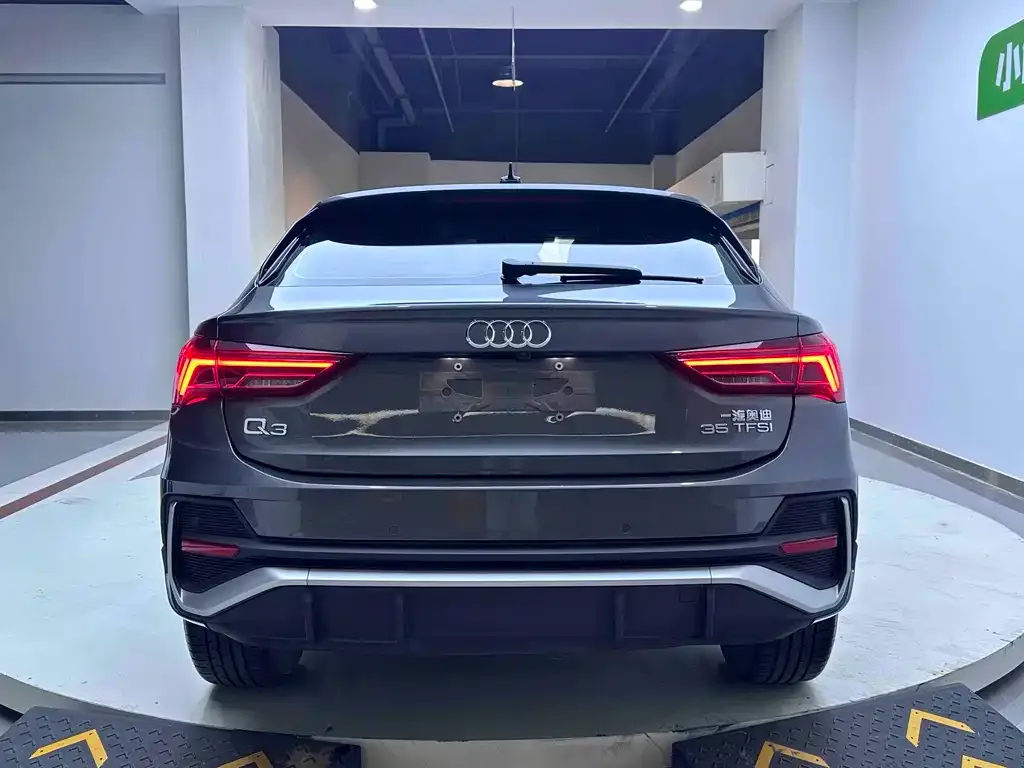 Audi Q3 Sportback — фото 7