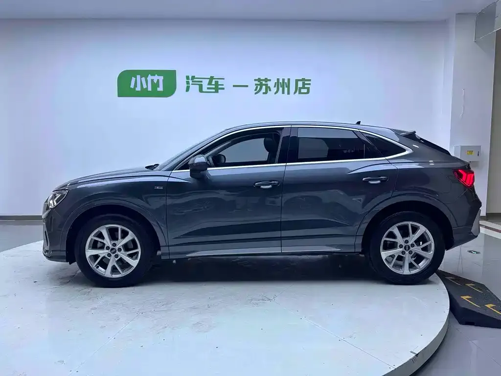 Audi Q3 Sportback — фото 3