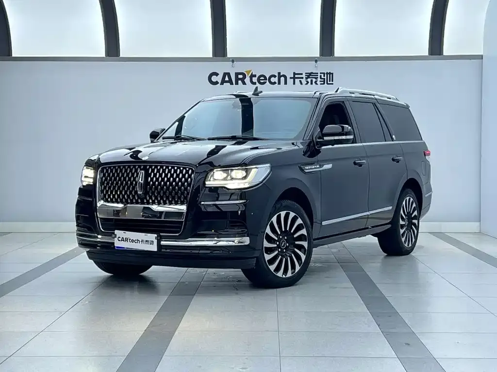 Lincoln Navigator — фото 1
