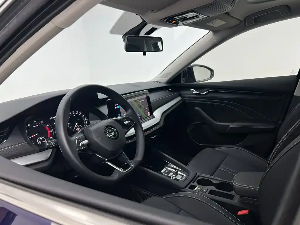 Skoda Octavia — фото 6