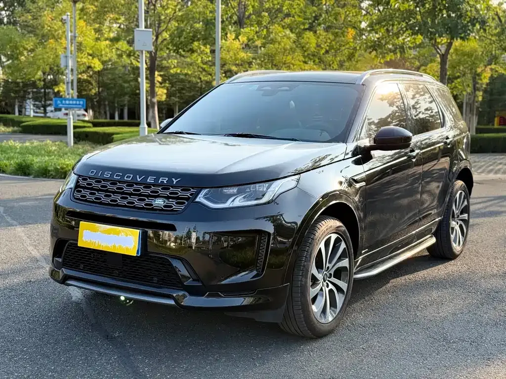 Land Rover Discovery Sport — фото 1