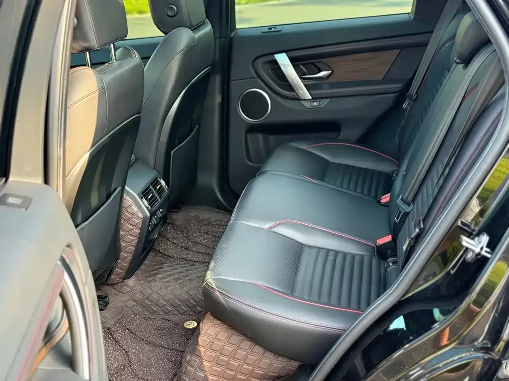 Land Rover Discovery Sport — фото 10