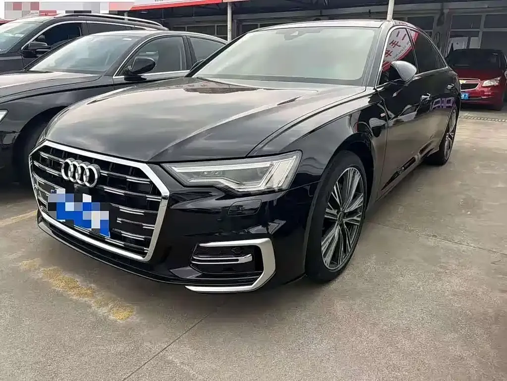 Audi A6L — фото 1