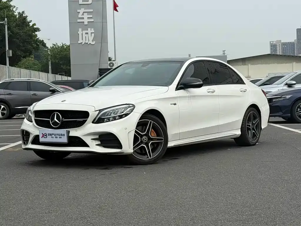 Mercedes-Benz C-Class — фото 1