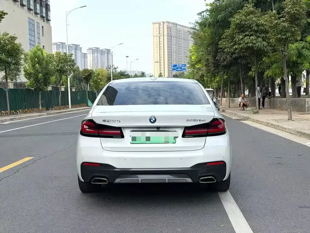 BMW 5 Series New Energy — фото 2