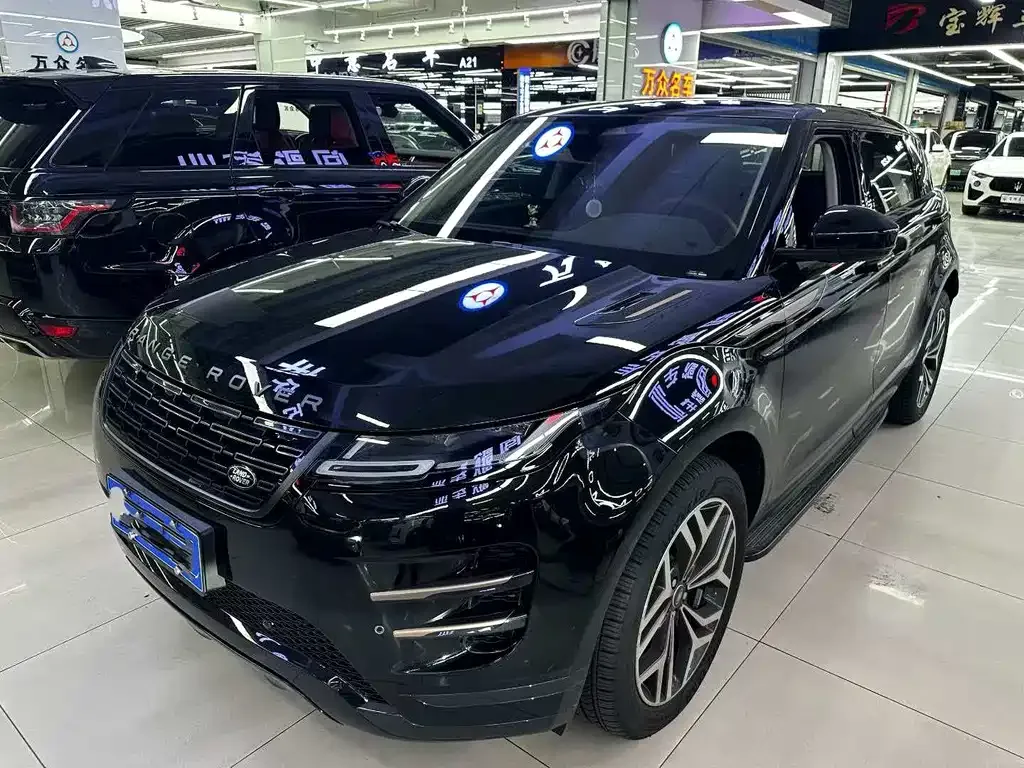 Land Rover Evoque — фото 1