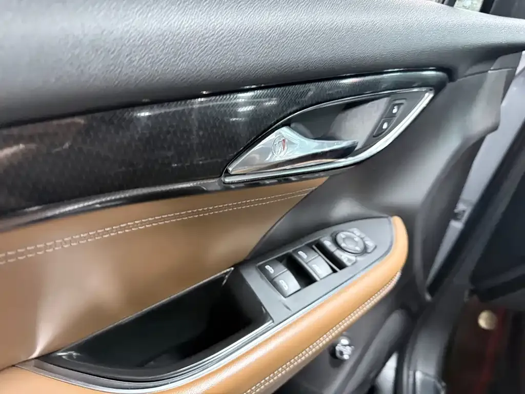 Buick Envision S — фото 10