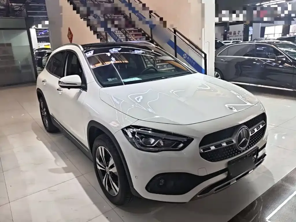 Mercedes-Benz GLA — фото 10
