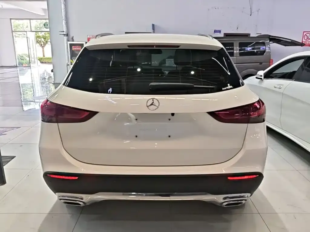 Mercedes-Benz GLA — фото 8