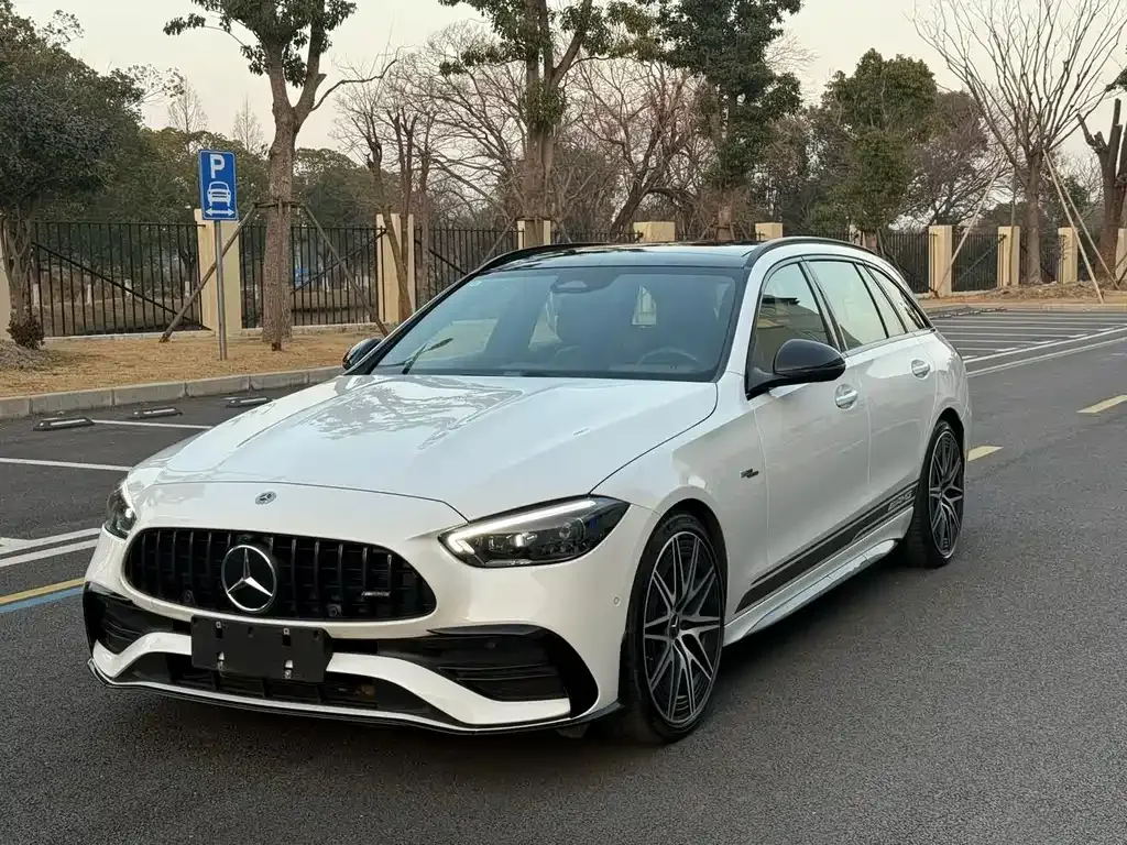 Mercedes-Benz C-Class AMG — фото 1
