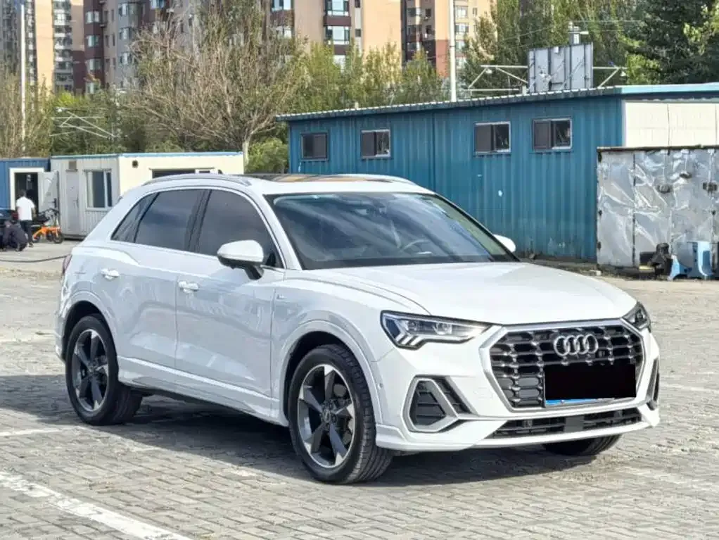 Audi Q3 — фото 5