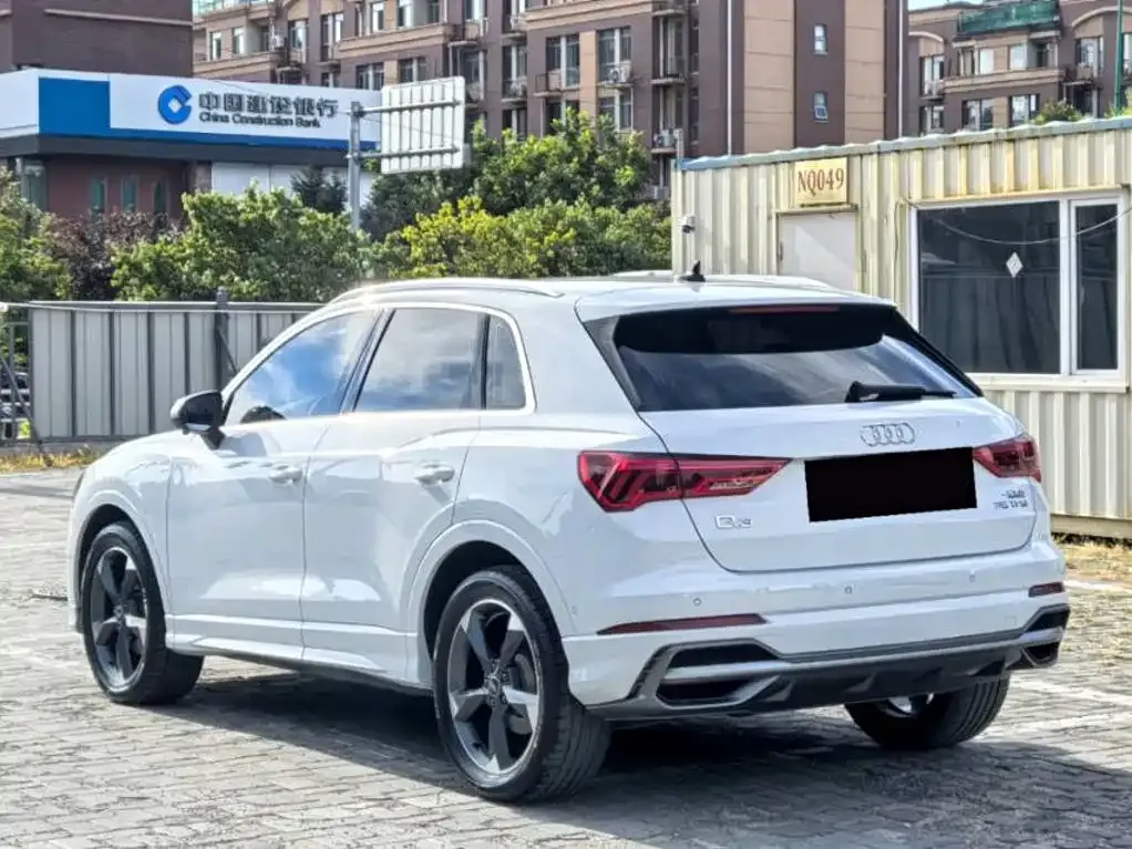 Audi Q3 — фото 2