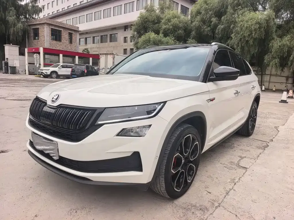 Skoda Kodiaq GT — фото 1