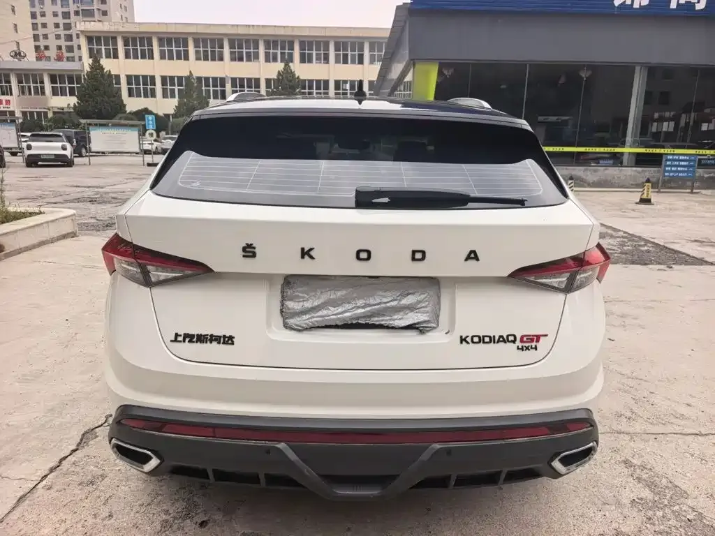 Skoda Kodiaq GT — фото 8