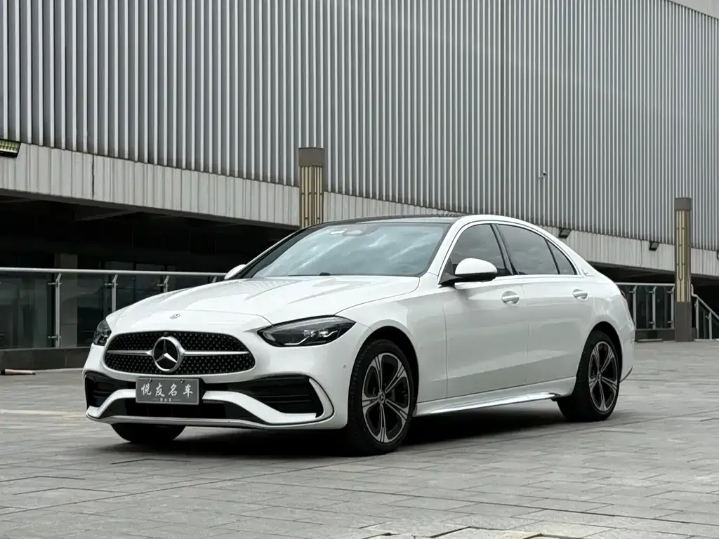 Mercedes-Benz C-Class — фото 1