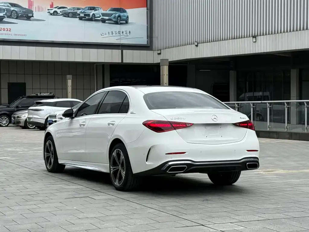 Mercedes-Benz C-Class — фото 10