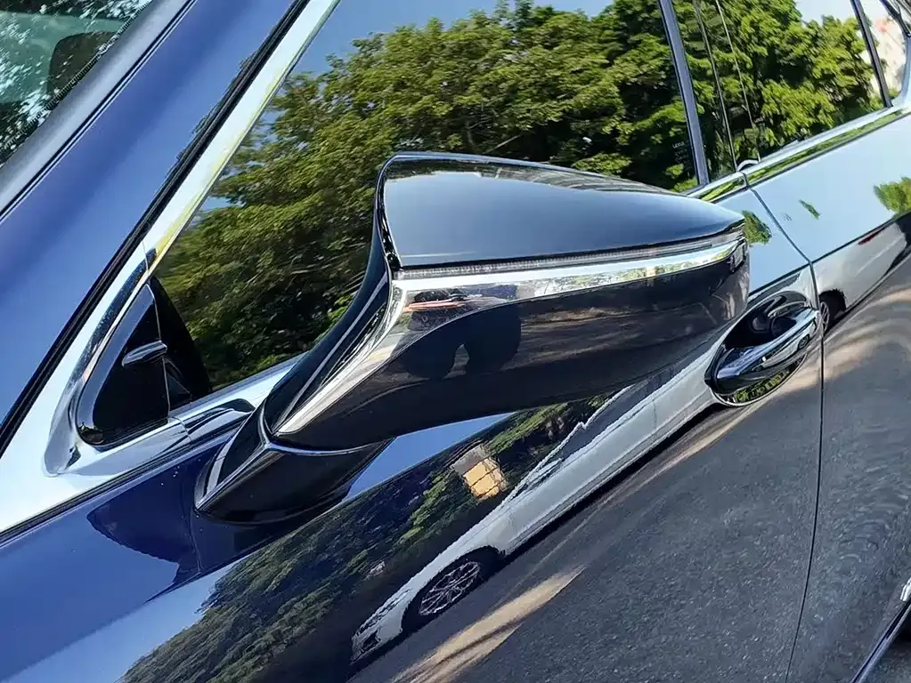 Lexus ES — фото 8