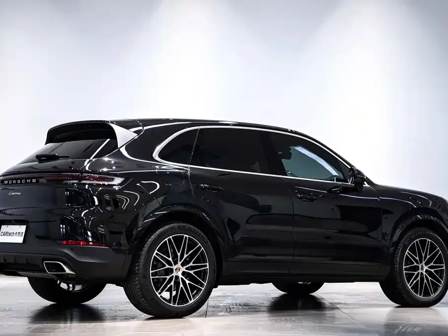 Porsche Cayenne — фото 7