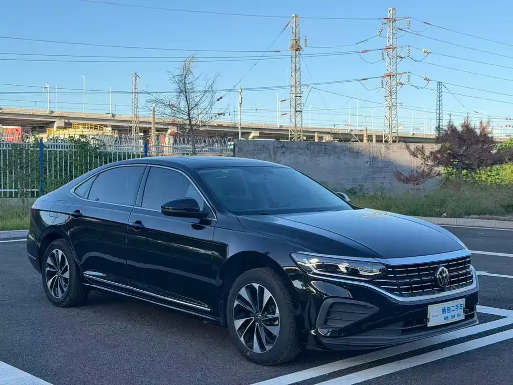 Volkswagen Passat — фото 3