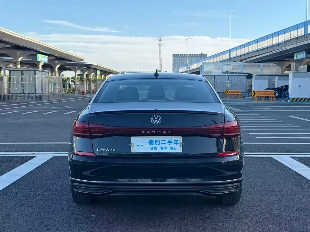 Volkswagen Passat — фото 6