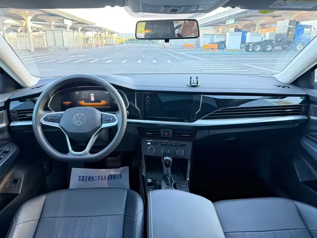 Volkswagen Passat — фото 8