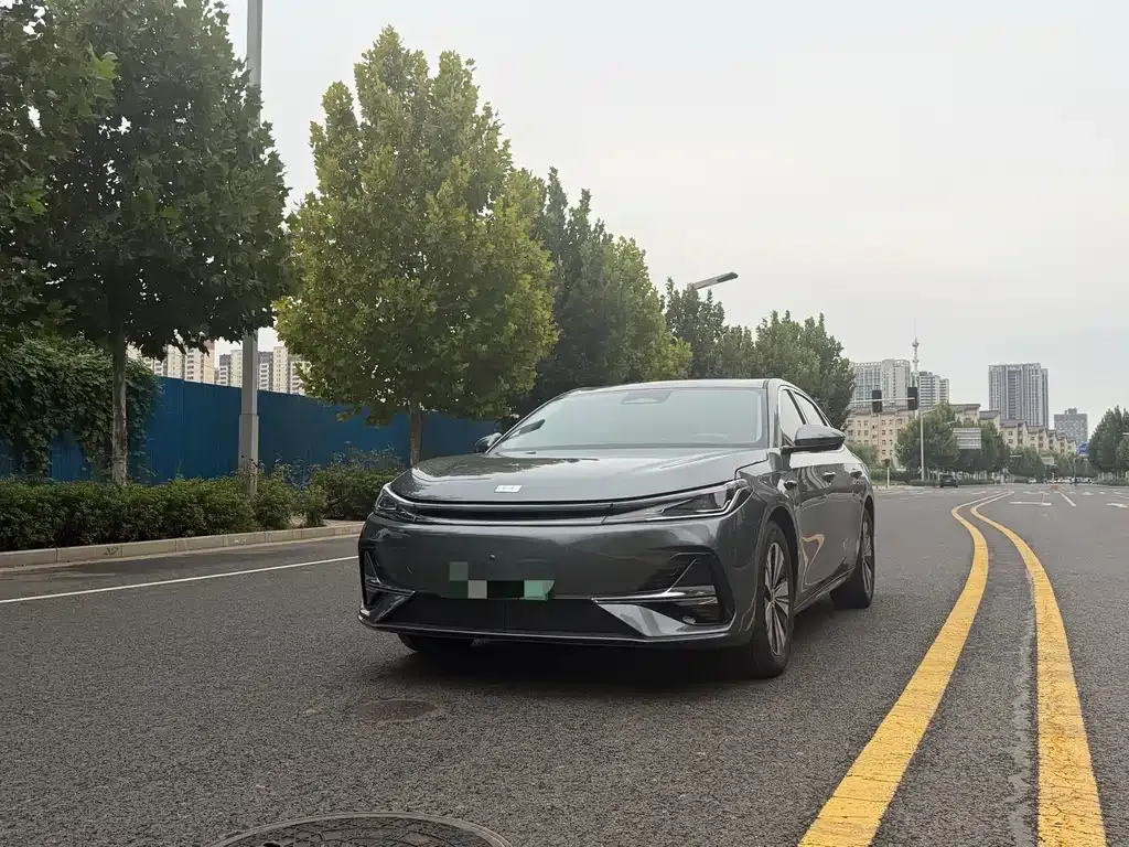 Geely Galaxy A7 EM — фото 1