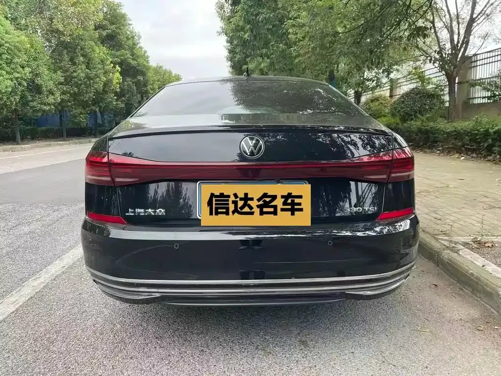Volkswagen Passat — фото 8