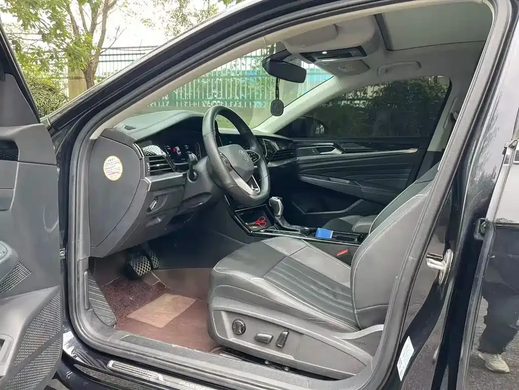 Volkswagen Passat — фото 7