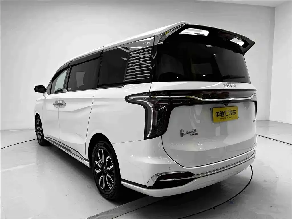 Hongqi HQ9 — фото 9