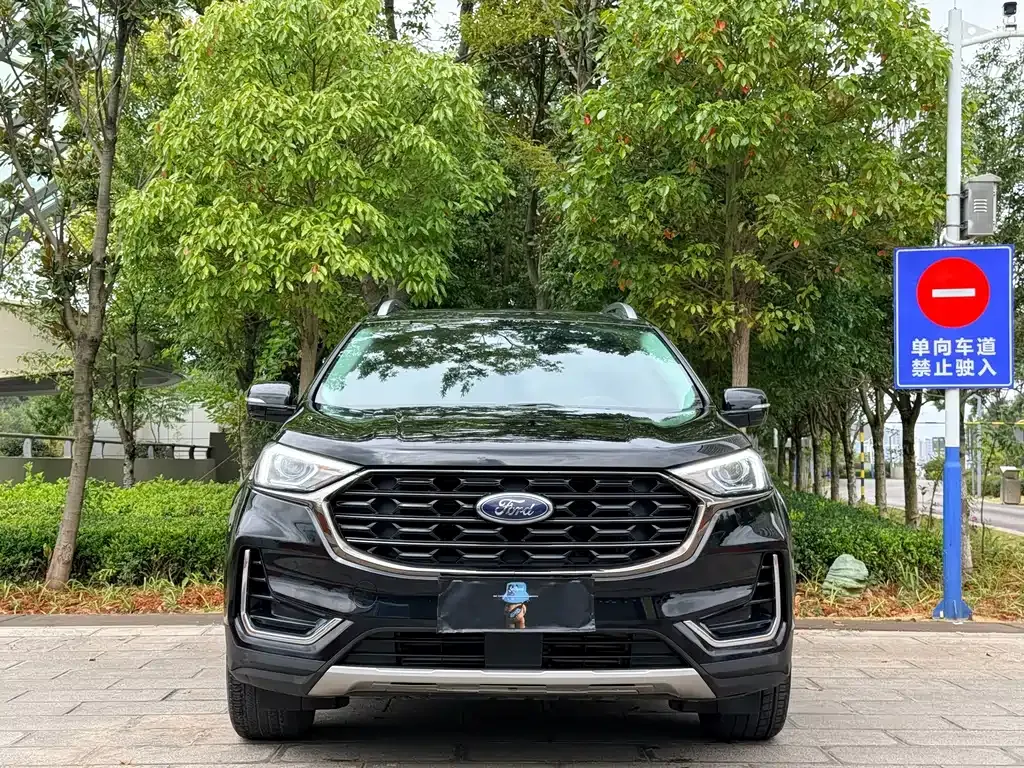 Ford Edge — фото 3