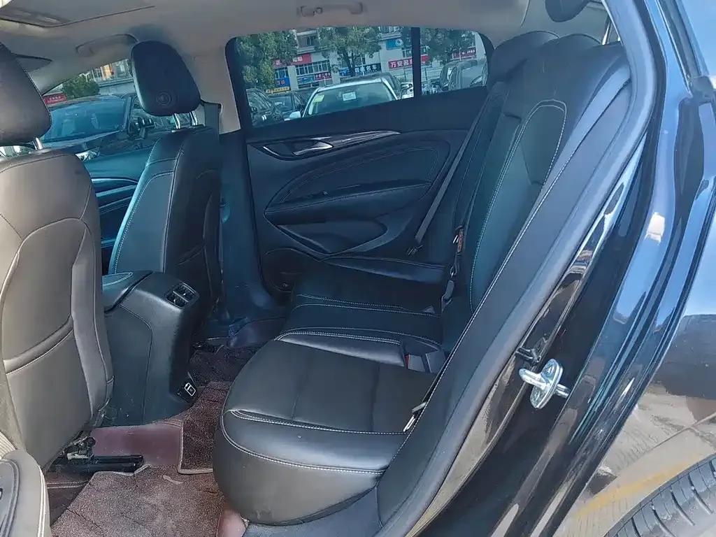 Buick Regal — фото 7