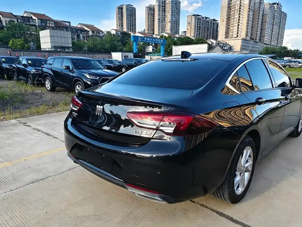 Buick Regal — фото 8