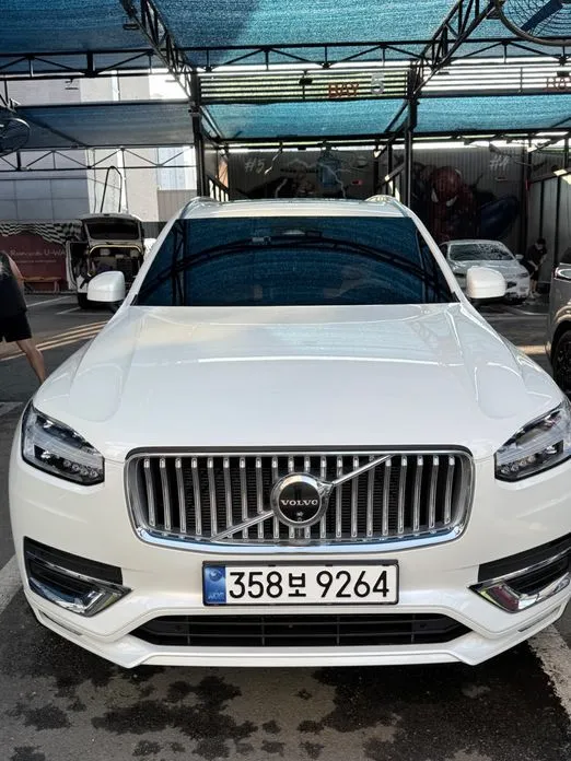 Volvo XC90 — фото 1