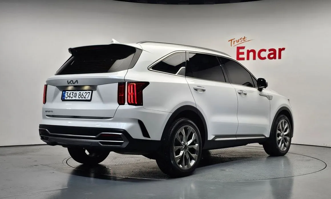 Kia Sorento — фото 6