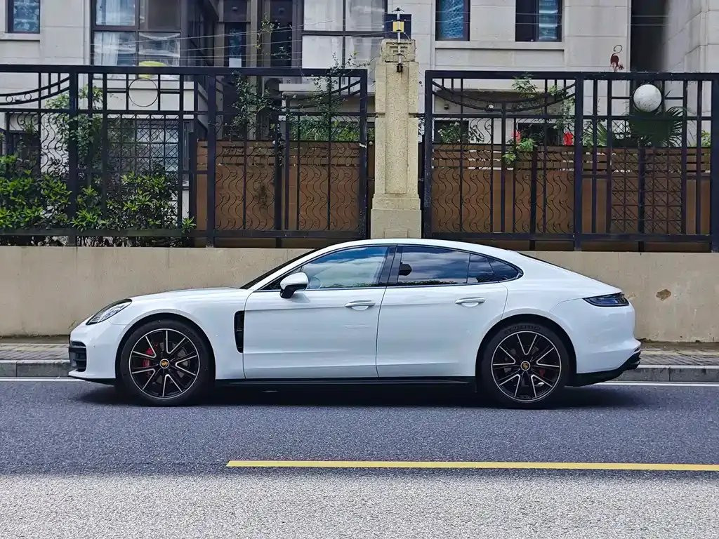 Porsche Panamera — фото 7