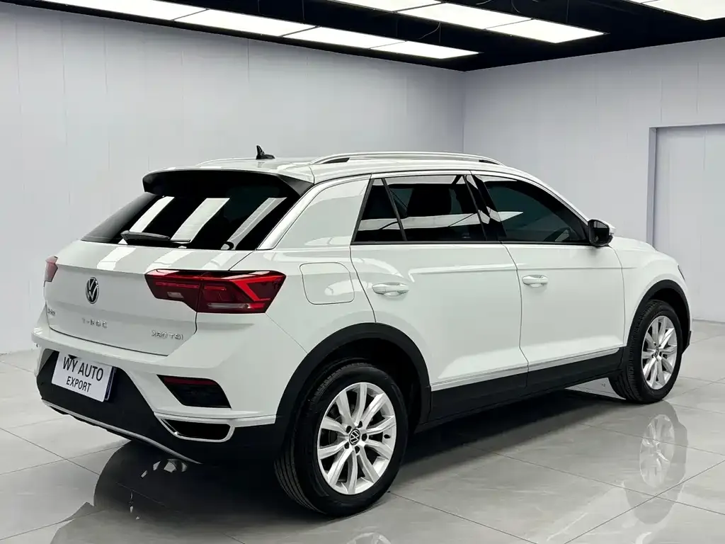 Volkswagen T-Roc — фото 5