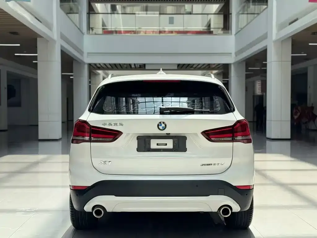BMW X1 — фото 3
