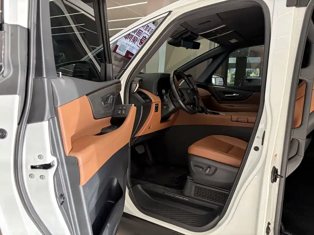 Toyota Vellfire — фото 6